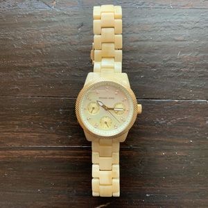 Michael Kors ‘Jet Set Horn’ Watch